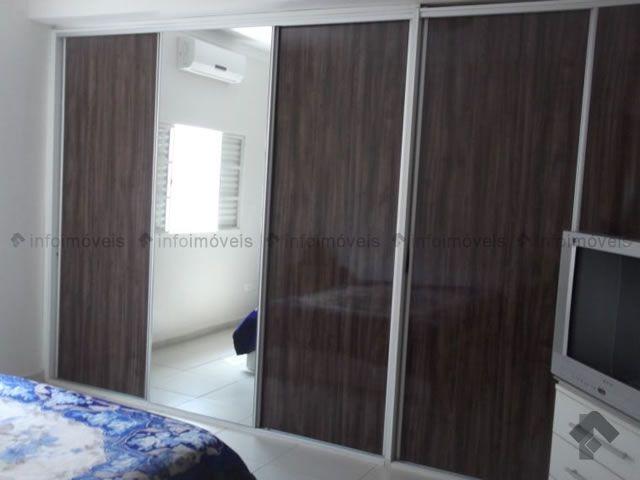 Excelente casa - 01 suite 02 quartos - completa com armários - Foto 19