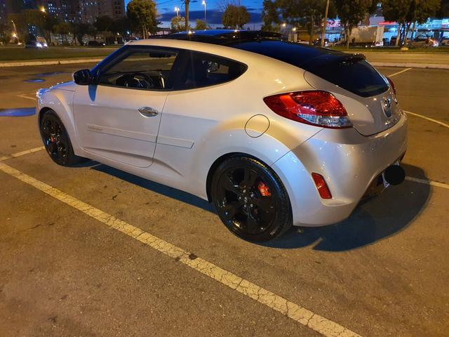 Veloster Leia o anúncio