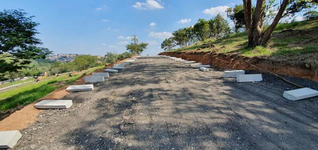 Terreno Alto padrão ótima Região - Foto 2