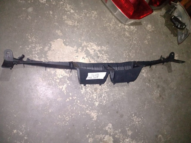 Suporte para-choque traseiro Citroen C3 2012