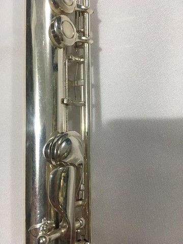 Flauta Transversal Yamaha Yfl-31 Dó Prateada Bom Estado - Foto 2