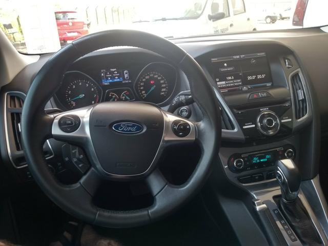 FORD Focus Titanium Plus 2015 Hatch - Foto 7