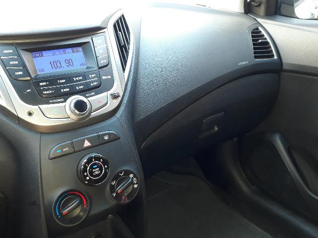 HB20 1.0 Confort Plus 16V Flex - Foto 9