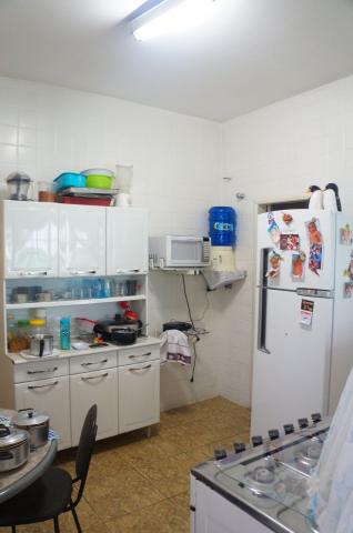 Excelente casa comercial com liberação para edificação com 370 m². - Foto 11
