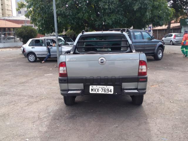 Strda Adventure 2005. 1.8. GM 8 V Flex completa - vidro , pneus novos - Foto 3