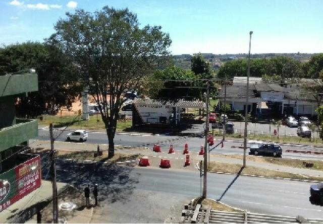 Santa Maria QC 01, Predio com lojas + 4 apartamentos renda de R$ 6.400,00 - Foto 15