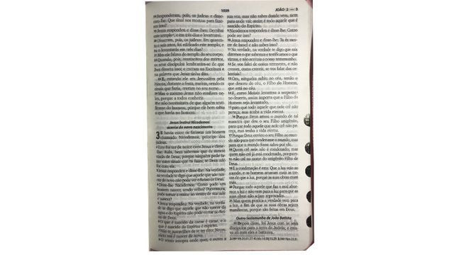 Bíblia Feminina Mulher Com Harpa Crista Letra Grande Ziper - Foto 4