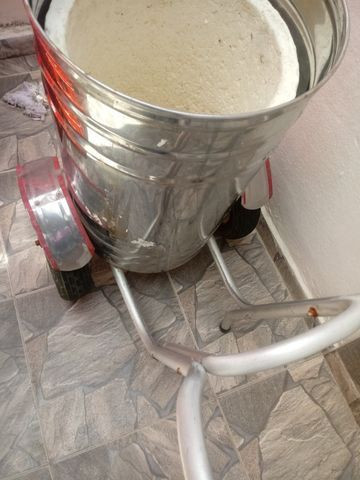Carrinho de Inox