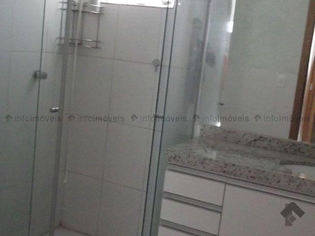 Excelente casa - 01 suite 02 quartos - completa com armários - Foto 8
