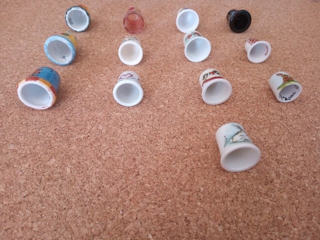 Dedal Antigo De Porcelana - Foto 6