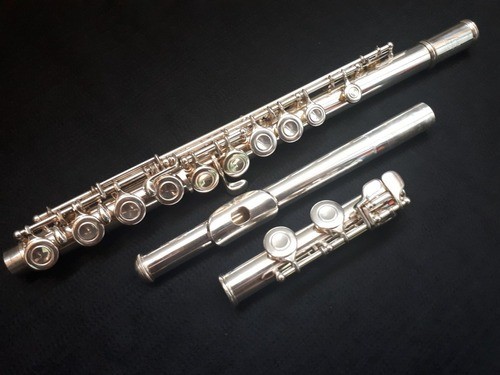 Flauta Transversal Yamaha Yfl-31 Dó Prateada Bom Estado