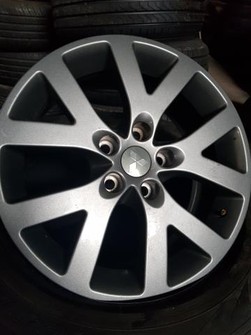 Roda aro 17 Mitsubishi Pagero TR4