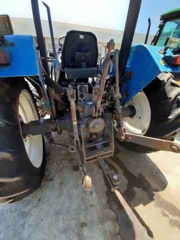 Trator New Holland TL100 - Foto 5