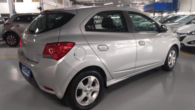 CHEVROLET ONIX 1.4 MPFI LT 8V FLEX 4P MANUAL - Foto 6