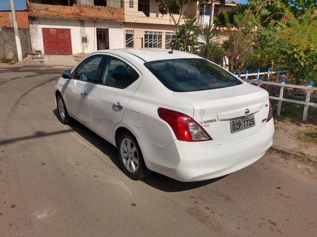 Nissan Versa 2014 1.6 completo - Foto 2