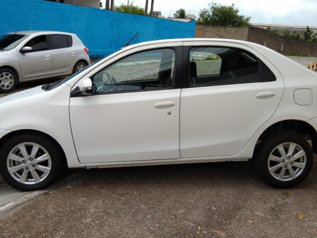 ETIOS X Plus Sedan 1.5 Flex 16V 4p Aut. - Foto 13