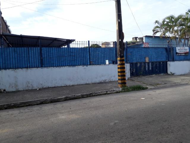 Terreno em local comercial alecrim 1200m²