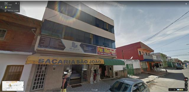 Santa Maria QC 01, Predio com lojas + 4 apartamentos renda de R$ 6.400,00