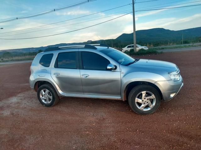 Vendo linda Duster ano 2014 motor 1.6 - Foto 4