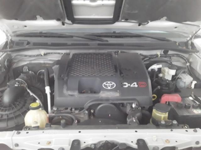 TOYOTA HILUX 3.0 SRV 4X4 CD 16V TURBO INTERCOOLER DIESEL 4P AUTOMATICO. - Foto 8
