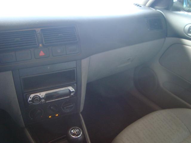 Golf 1.6 2001/2001 completo com 55 mil km original unico dono - Foto 17