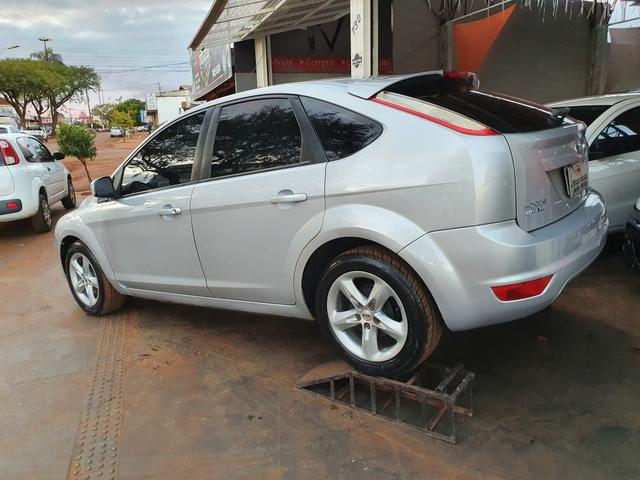 Ford Focus 1.6 2010 - Foto 5