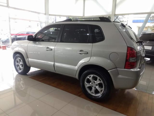 HYUNDAI TUCSON GLS B 2.0 AUT - Foto 5