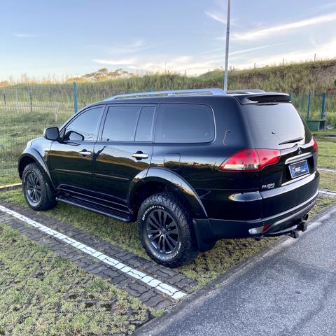 Mitsubishi Pajero Sport 3.2 Hpe Diesel Automático 4x4 - 2017 - Foto 4