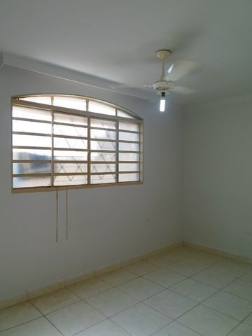 Apt. 3/4, Rua C-73, St. Sudoeste - Foto 11
