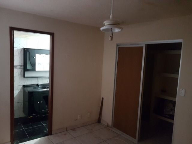 Casa com 4 quatros (3 suítes) / 3 vagas de garagem /terraço com churrasqueira - Foto 2