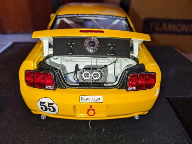 Miniatura Mustang - AutoArt 1/18 - Foto 2