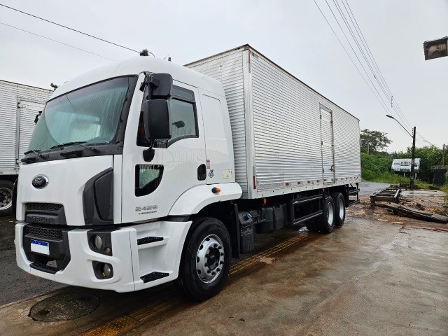 Ford cargo 2429 2017 automatico