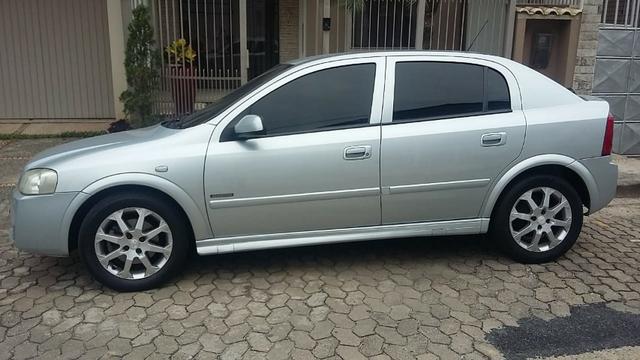 Astra Hatch Advantage 2.0 8v Flexpower - 2010
