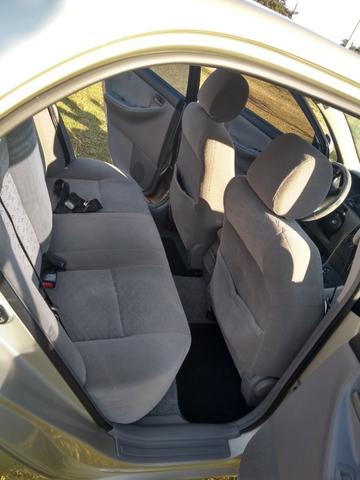 Corolla Xei, 2003, câmbio manual - Foto 4