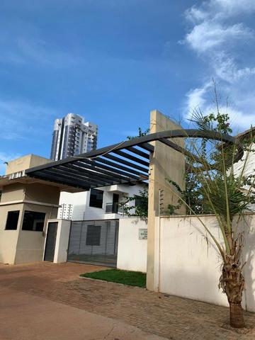 Sobrado com 3 suítes na 107 Norte