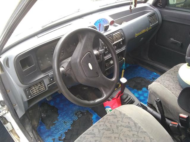 Vendo ou troco num carro mais novo gol,uno,palio.etc - Foto 10