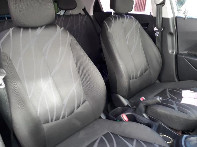 HB20 1.0 Confort Plus 16V Flex - Foto 13