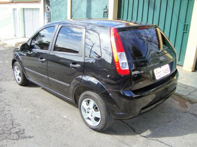Ford Fiesta class flex 4 portas troco carro mais caro - Foto 4