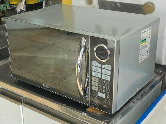 Promoção De R$ 520,00 Por R$ 500,00 - Forno Micro-Ondas Philco Espelhado PME31 - 31 Litros - Foto 2