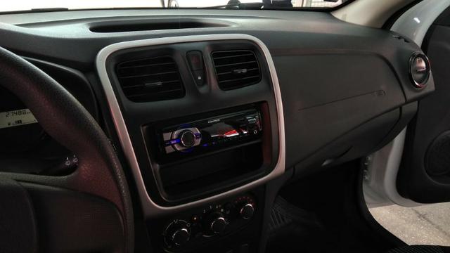 Renault Sandero Authentique 1.0 12V (Flex) 2018 - Foto 10