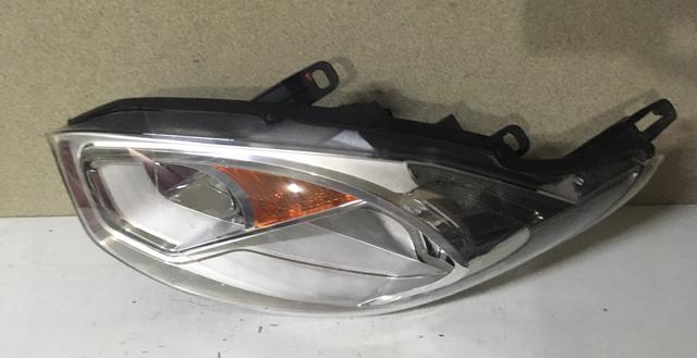 Farol Ford Fiesta - Foto 2