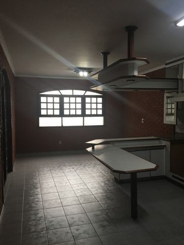 Casa 300 m2 - 5 Garagens - Independência - Foto 2