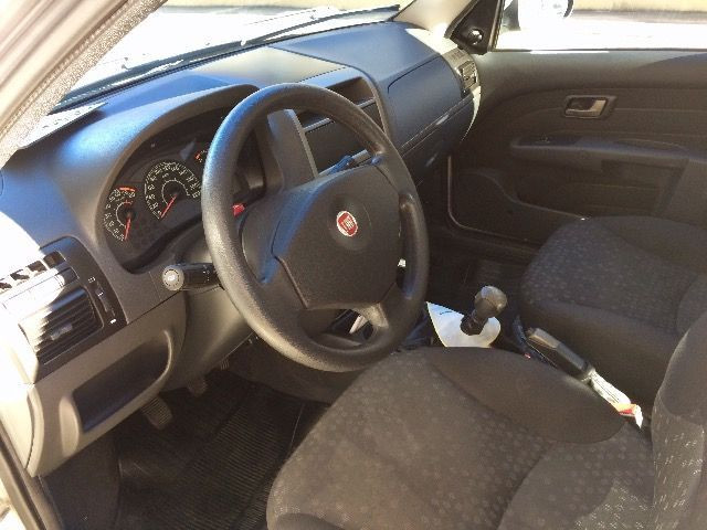 Fiat Pálio 1.4 Attractive 2011 - Foto 7