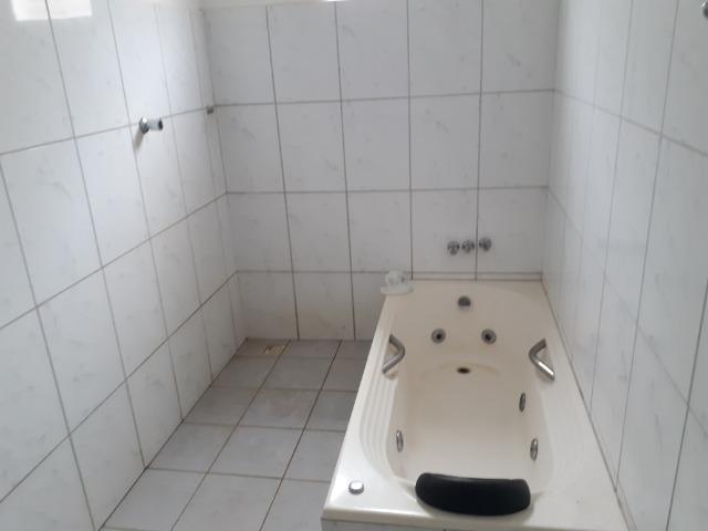Vende-se ótima casa no bairro DNER, 3 quartos, 3 banheiros. ótimo preço 200 mil - Foto 9