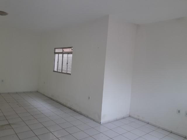 Vende-se ótima casa no bairro DNER, 3 quartos, 3 banheiros. ótimo preço 200 mil - Foto 5