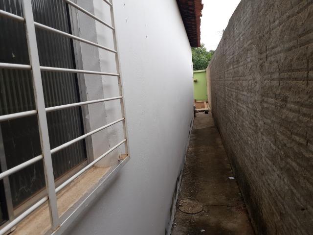 Vende-se ótima casa no bairro DNER, 3 quartos, 3 banheiros. ótimo preço 200 mil - Foto 20