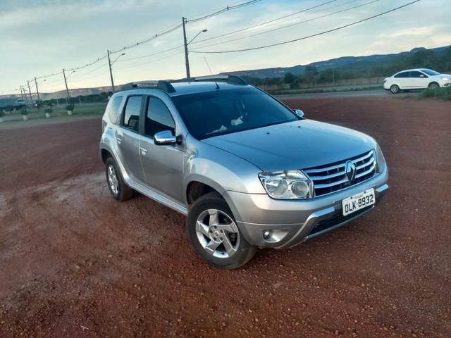 Vendo linda Duster ano 2014 motor 1.6 - Foto 7