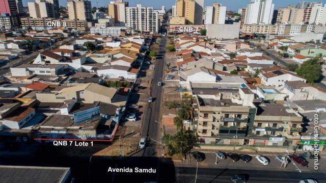 Lote de esquina, projeção.