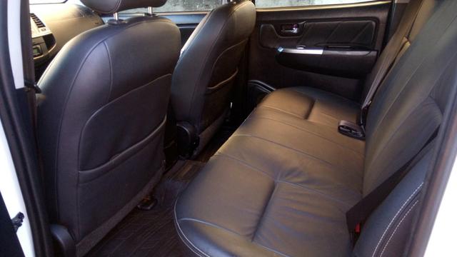 Vendo Hilux bem conservada - Foto 10
