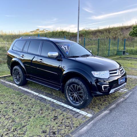 Mitsubishi Pajero Sport 3.2 Hpe Diesel Automático 4x4 - 2017 - Foto 2